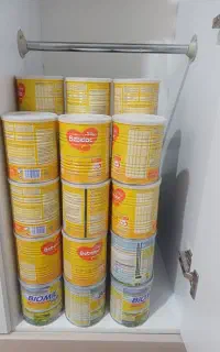 قوطی شیر خشک پر