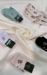جوراب ساق دار طرح گل و الو فری سایز پانیک