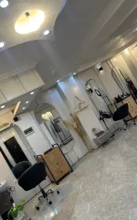 اجاره لاین در سالن زیبایی با مشتری