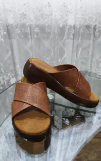 صندل لژدار چرم