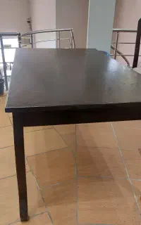 تعدادمیز۶نفره و۴نفره وصندلی ساخته شده ازچوب نرات