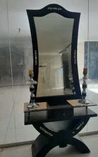 کنسول وآینه