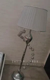 اباژور ایستاده