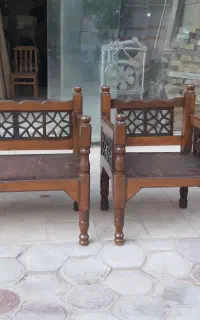 رنگکاری مبلمان و مصنوعات چوبی