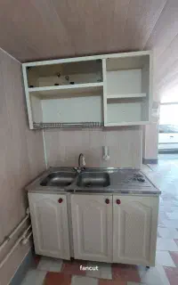 سینک ظرفشویی به همراه  کابینت وشیر و آبچکان