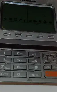 تعدادی وسایل به فروش میرسد