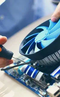 خدمات کامپیوتری (عیب یابی/ ارتقا / سرویس)