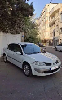 رنو مگان مدل ۱۳۸۹ اتومات ۲۰۰۰