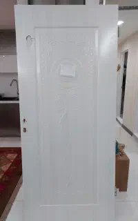 درب اتاق و درب حمام و دستشویی