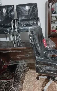 میز و صندلی اداری