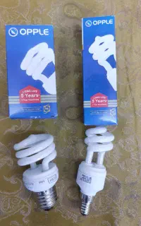 لامپ کم مصرف پیچی شمعی ومعمولی