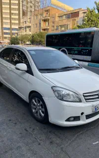 ولکس 30 گریت وال/کارکرد 140.000 تا/ سفید