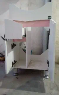 کابینت زیر روشویی.فریزر ۸کشو.رایانه.  لوستر سقفی .