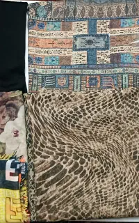 تعدادی شال و روسری در حد نو
