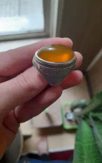 عقیق عسلی