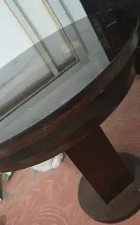 میز ناهارخوری بدون صندلی