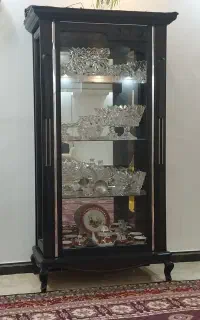 بوفه و ساعت ایستاده