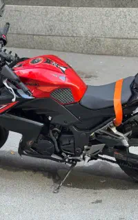 کاوازاکی z250