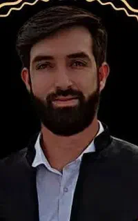 مداح و قاری و مُجریِ مجالس ختم و ترحیم