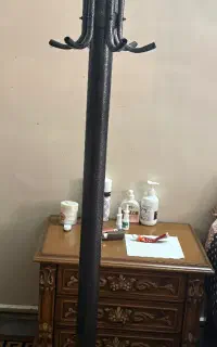 چوب لباسی ایستاده