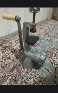 چرخ گوشت قدیمی