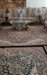 مبل 9 نفره به همراه جلو مبلی و دوتا عسلی