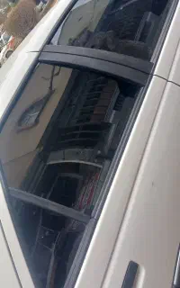نصب تخصصی شیشه دودی