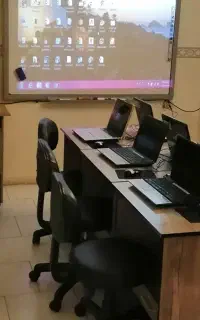 استخدام مدرس
