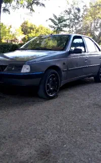 پژو 2000