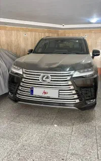 Lexus LX700h