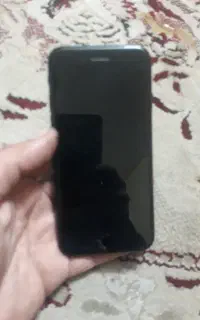 گوشی آیفون ۸