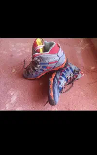 کفش کوهنوردی وکیسه خواب
