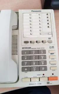 تلفن پاناسونیک KX-T3250
