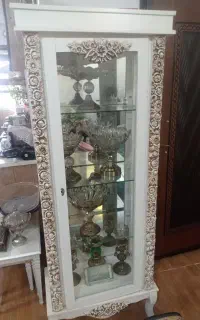 ویترین چوبی سالم