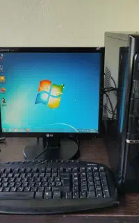 کیس ۲هسته ۵۷۰۰ رم ۴ ddr3 هارد ۱۶۰ گرافیک ۵۱۲