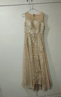 لباس مجلسی کاملا سنگ‌ دوزی