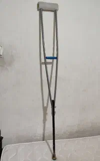 عصا زیر بغلی