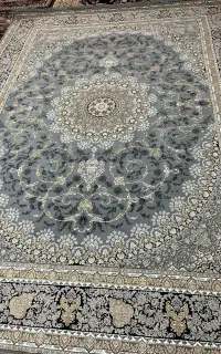۳عدد فرش ۱۲ متری و ۹ متری۱۲۰۰شونه