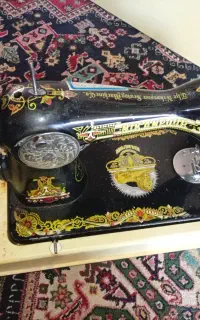 چرخ خیاطی قدیمی