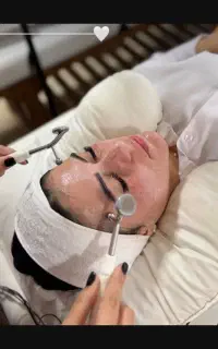فیشیال و کلیه ی خدمات زیبایی