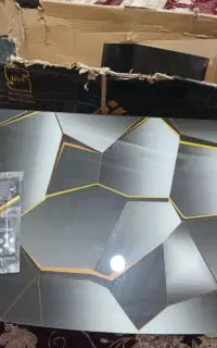 هود کیان مکث تو کارتن