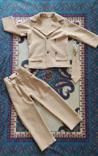 کت وشلوار