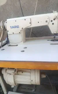 چرخ خیاطی کار کرده