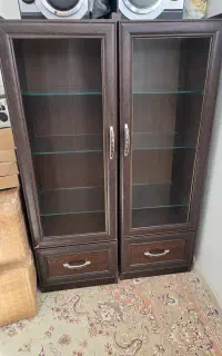 کمد برای کتاب و لباس