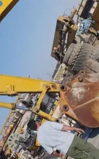بیل مکانیکی کوماتسو ۲۲۰-۷ مدل ۲۰۰۹