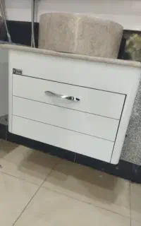 روشویی دیواری همراه با سنگ