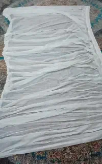 پرده حریر شاین دار در حد نو