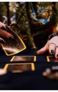 فال تاروت و پاسور و قهوه‌ انجام میشه