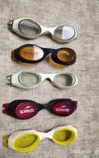 عینک شنا Speedo