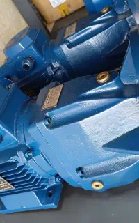 گیربکس صنعتی  هلیکال  الکتروگیربکس  الکتروموتور